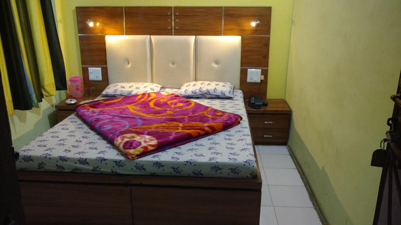 Hotel Brahma Kamal Джошимат Экстерьер фото