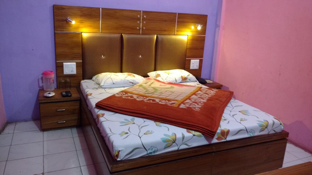 Hotel Brahma Kamal Джошимат Экстерьер фото