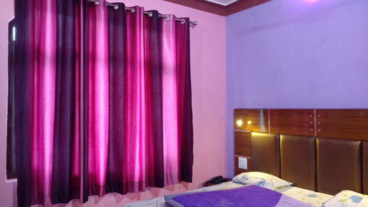 Hotel Brahma Kamal Джошимат Экстерьер фото